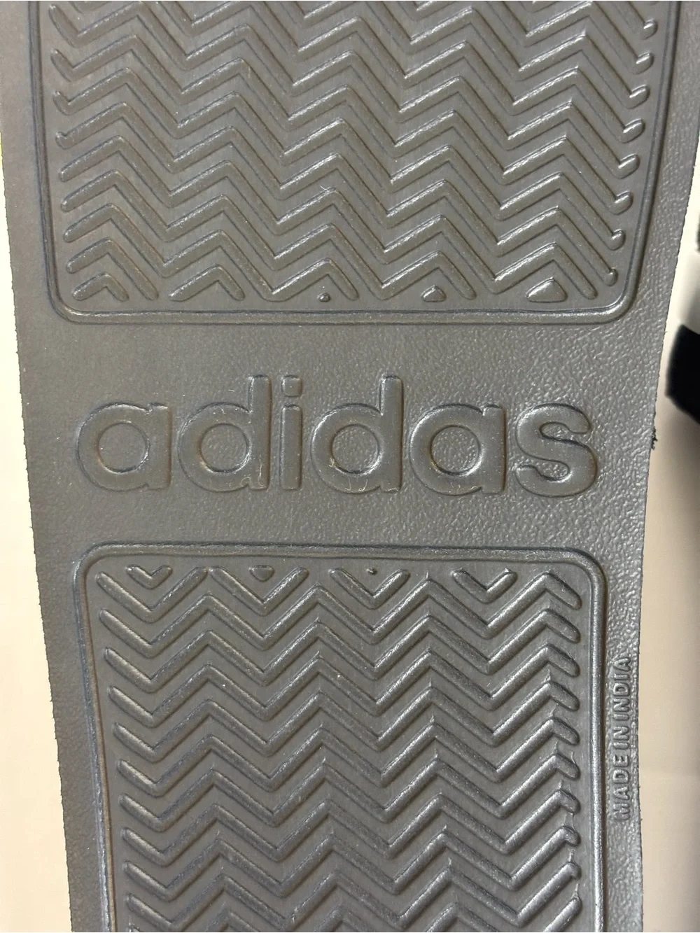 Adidas Adilette Slide Sandals Lightweight Gym Shower Workout Beach Black Size 10
